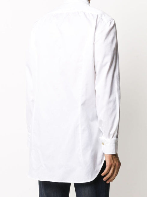 spread-collar shirt